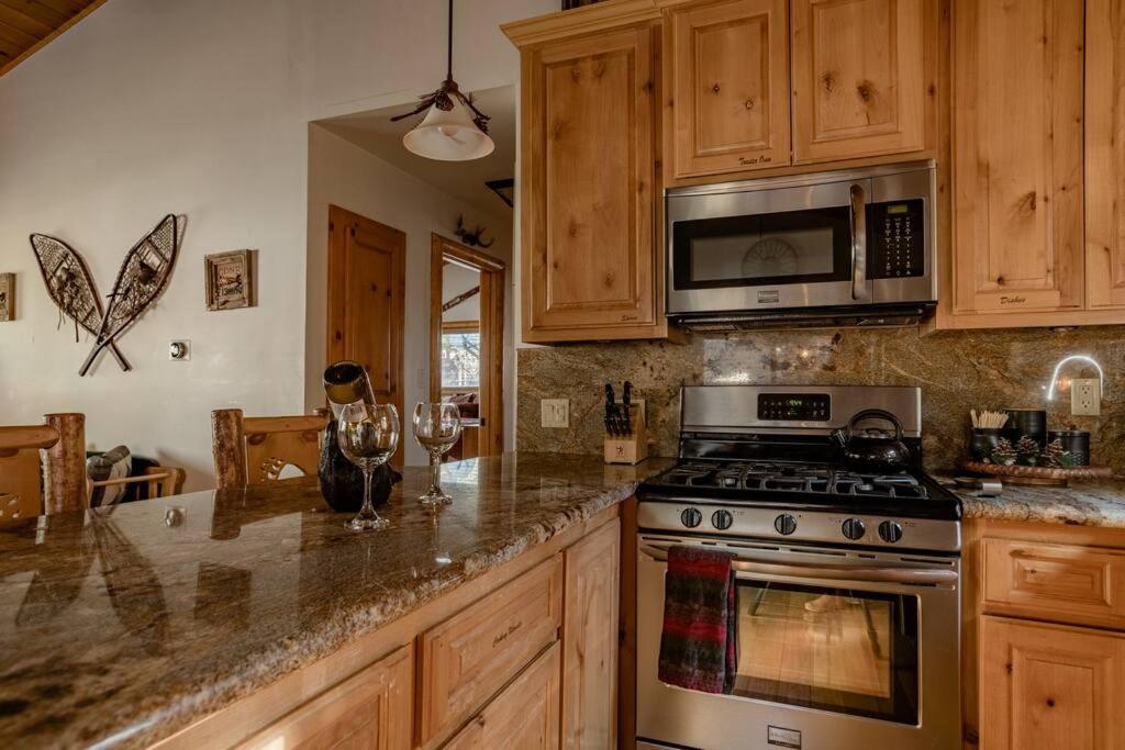Hot Tub*Kids Room*Family Cabin Big Bear City Εξωτερικό φωτογραφία