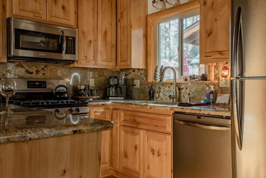 Hot Tub*Kids Room*Family Cabin Big Bear City Εξωτερικό φωτογραφία