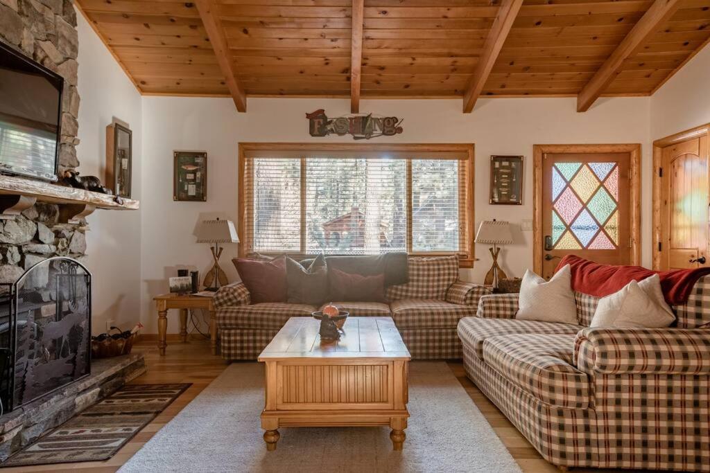 Hot Tub*Kids Room*Family Cabin Big Bear City Εξωτερικό φωτογραφία